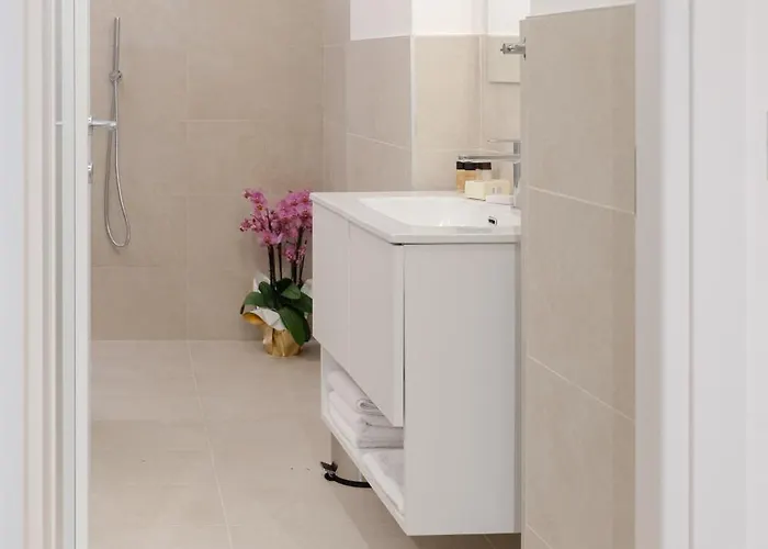 Belvedere 237 Lakeview Terrace Luxury Apartament